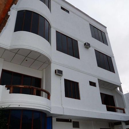 Galapagos Islands Hotel Puerto Ayora  Extérieur photo