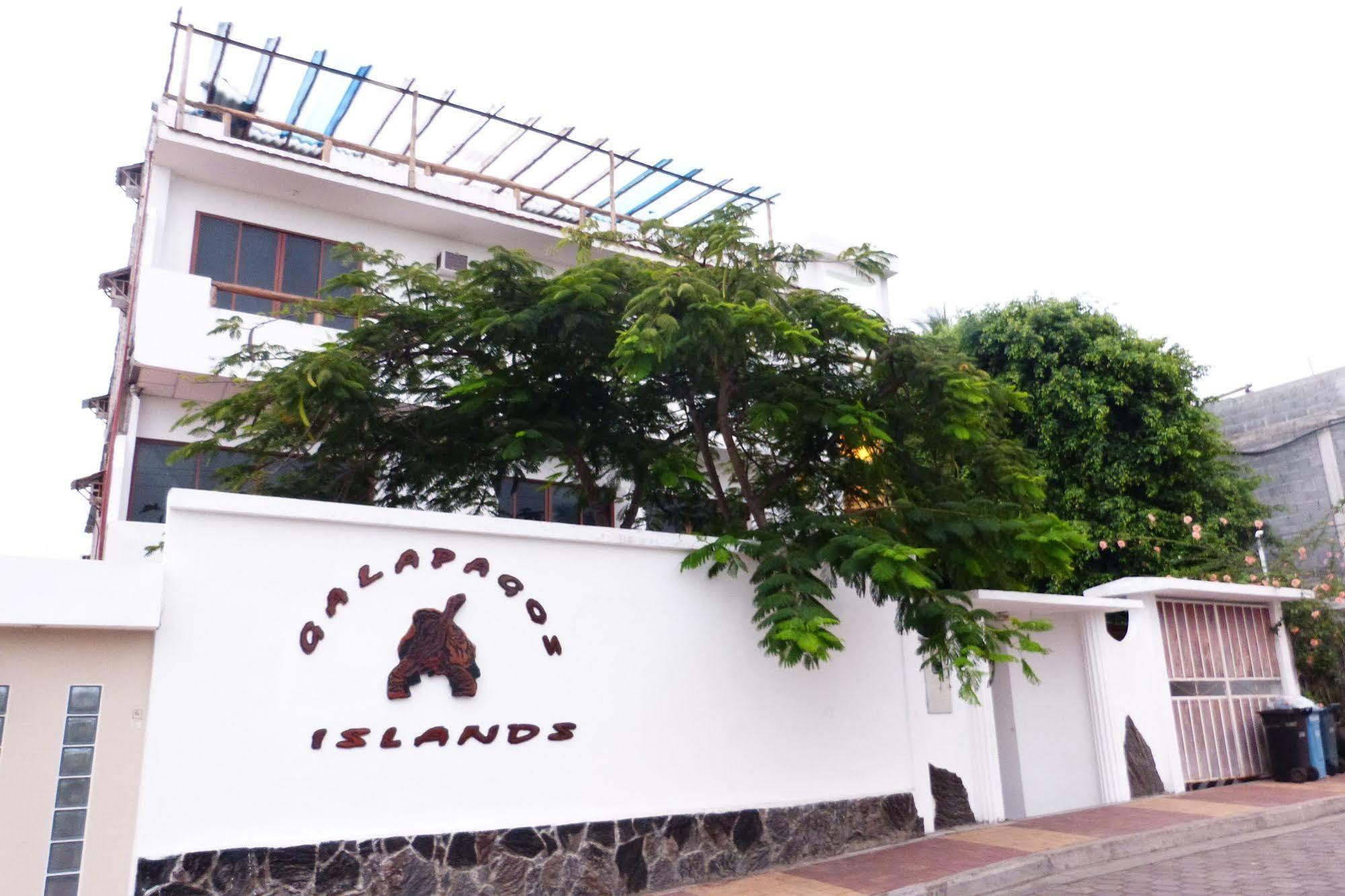 Galapagos Islands Hotel Puerto Ayora  Extérieur photo