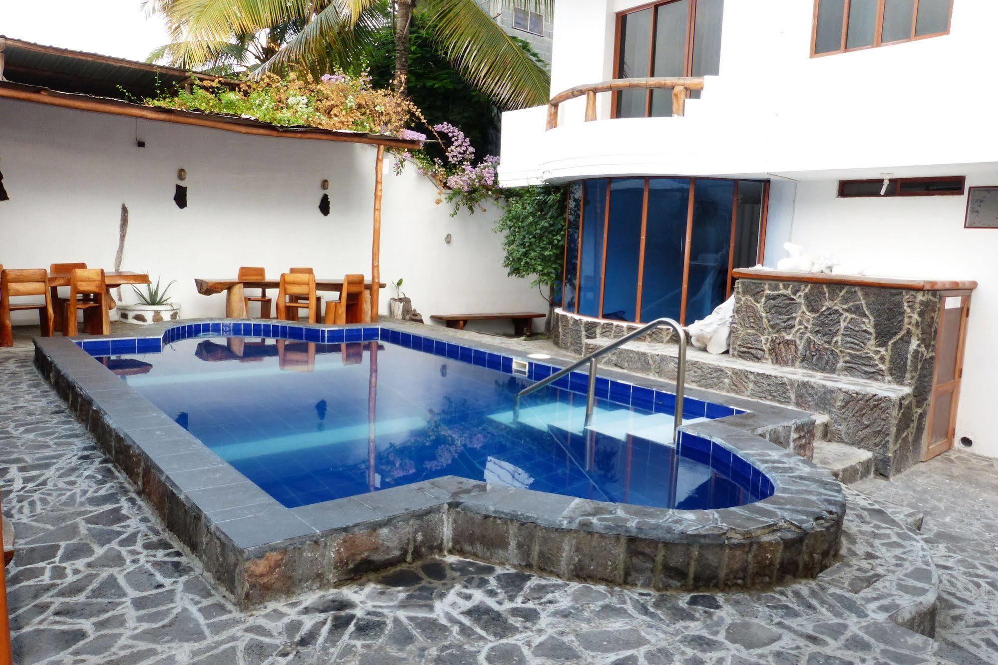 Galapagos Islands Hotel Puerto Ayora  Extérieur photo